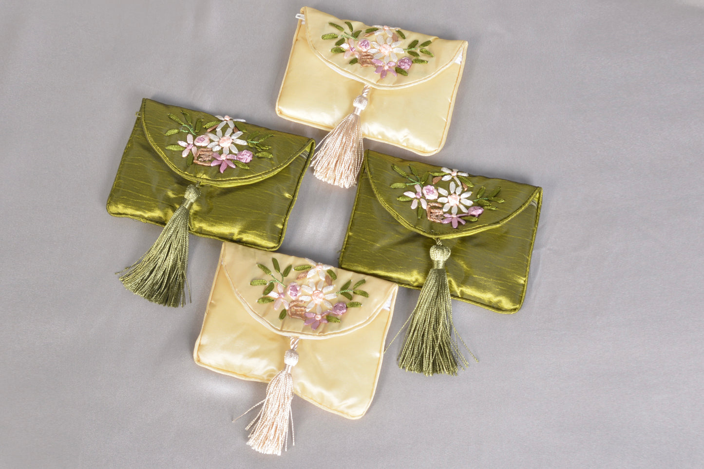 Mix bundle of 4 green and yellow silk traditional Chinese money pouches.
