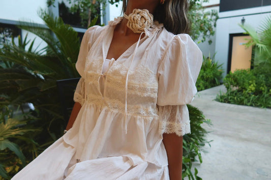Beige crochet choker